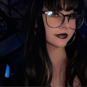 Meet your Posher, Heidi